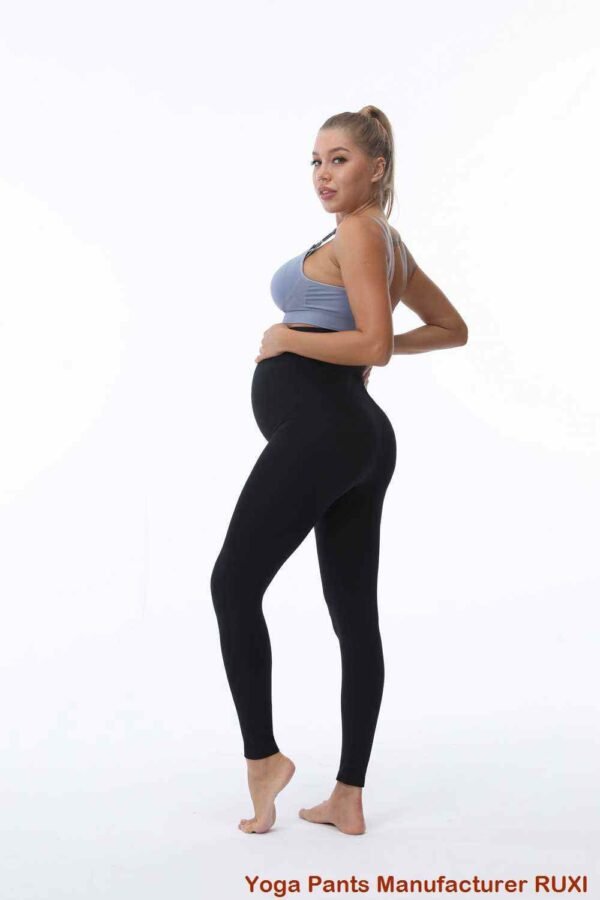Pantalones cortos de voleibol negros cómodos y duraderos