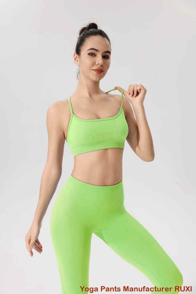 Conjunto de yoga con pantalones cortos RUXI c3487