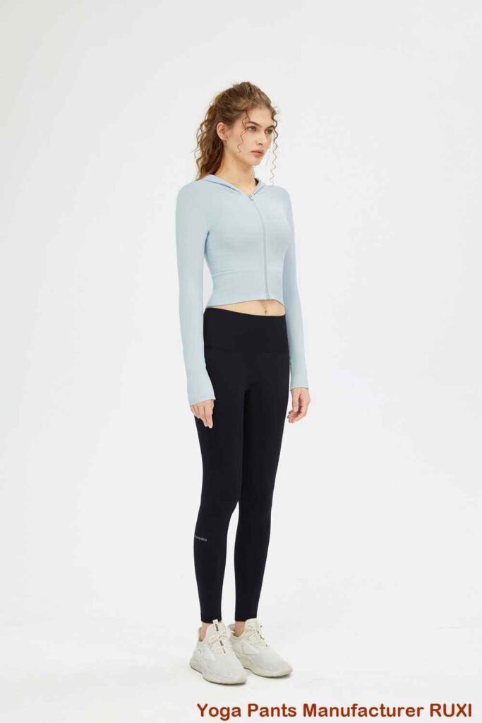 Top de yoga de cuello alto RUXI c645